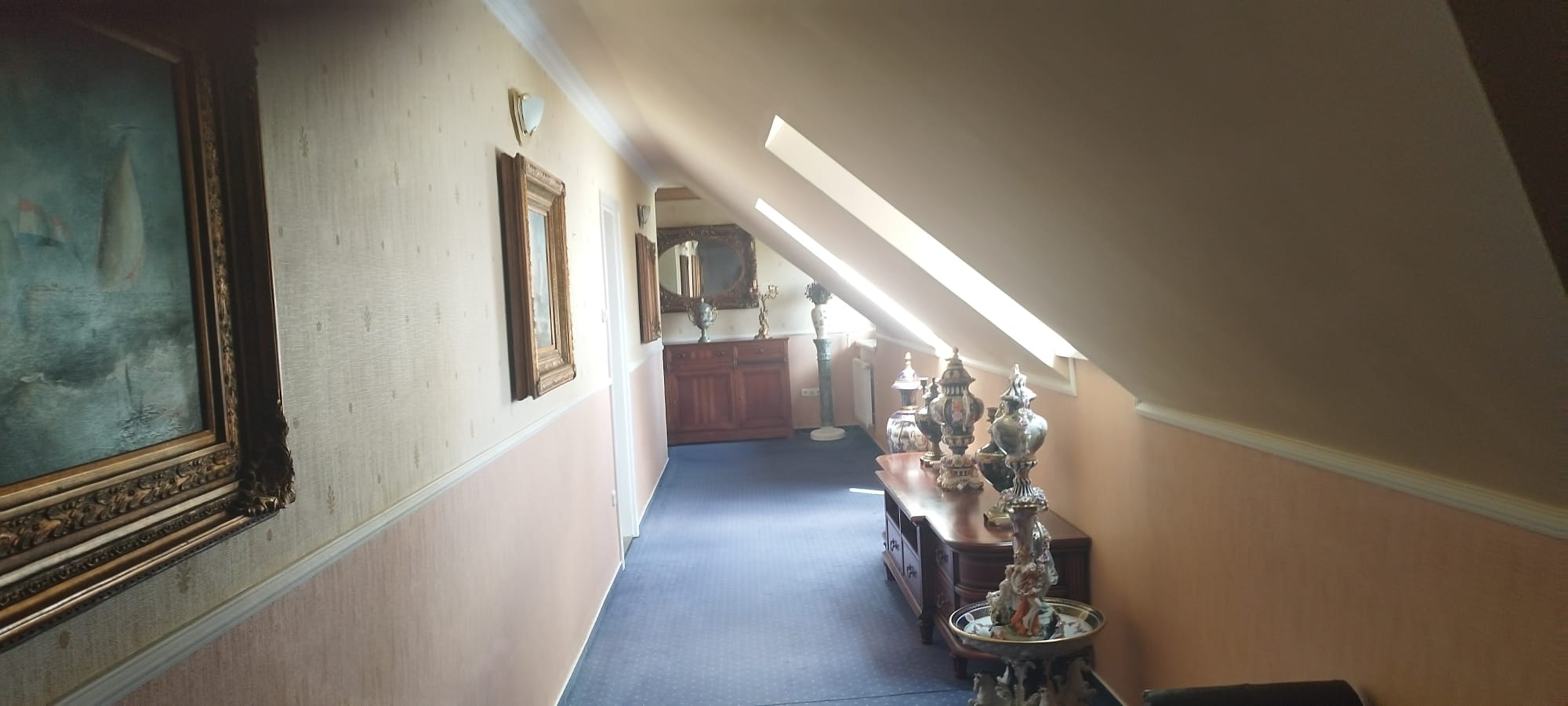 Hungary, 5 Bedrooms Bedrooms, 5 Rooms Rooms,Villa,For sale,1403