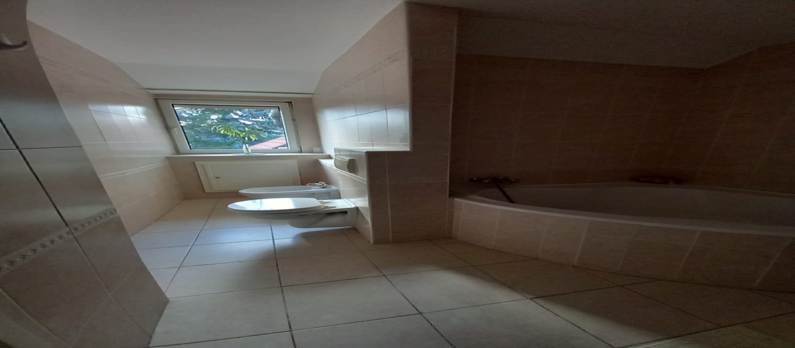 Hungary, 5 Bedrooms Bedrooms, 5 Rooms Rooms,Villa,For sale,1403