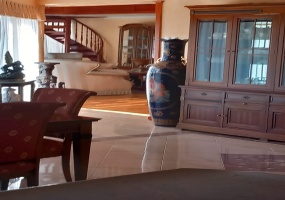 Hungary, 5 Bedrooms Bedrooms, 5 Rooms Rooms,Villa,For sale,1403