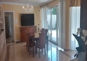 Hungary, 5 Bedrooms Bedrooms, 5 Rooms Rooms,Villa,For sale,1403