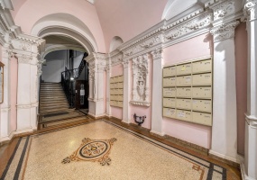 Hungary, 2 Bedrooms Bedrooms, ,2 BathroomsBathrooms,Apartment,For sale,1405