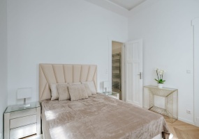 Hungary, ,Apartment,For sale,1407