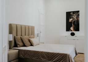 Hungary, ,Apartment,For sale,1407