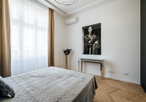 Hungary, ,Apartment,For sale,1407