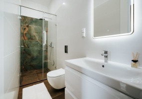Hungary, ,Apartment,For sale,1407