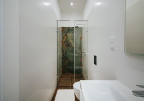 Hungary, ,Apartment,For sale,1407