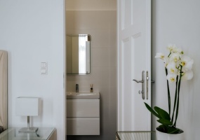 Hungary, ,Apartment,For sale,1407