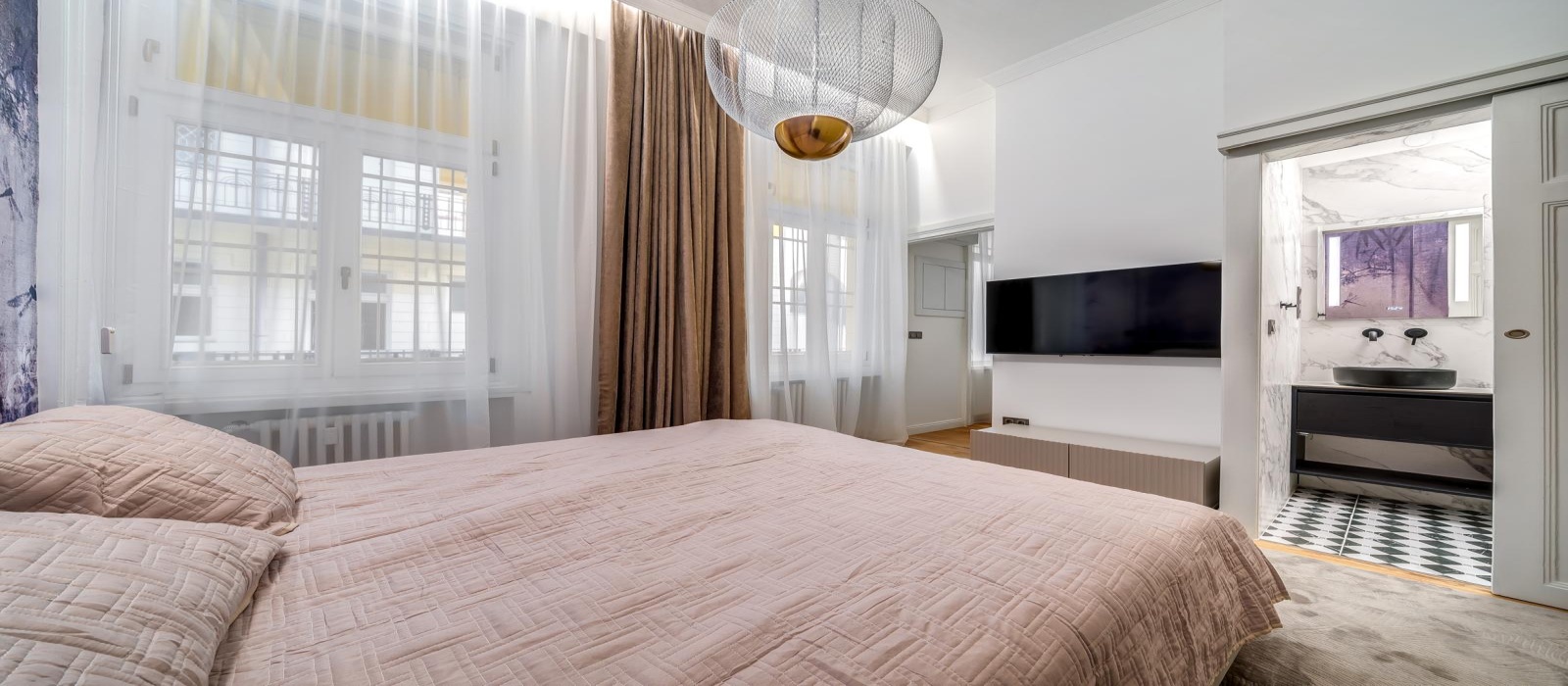 Hungary, 2 Bedrooms Bedrooms, ,2 BathroomsBathrooms,Apartment,For sale,1409