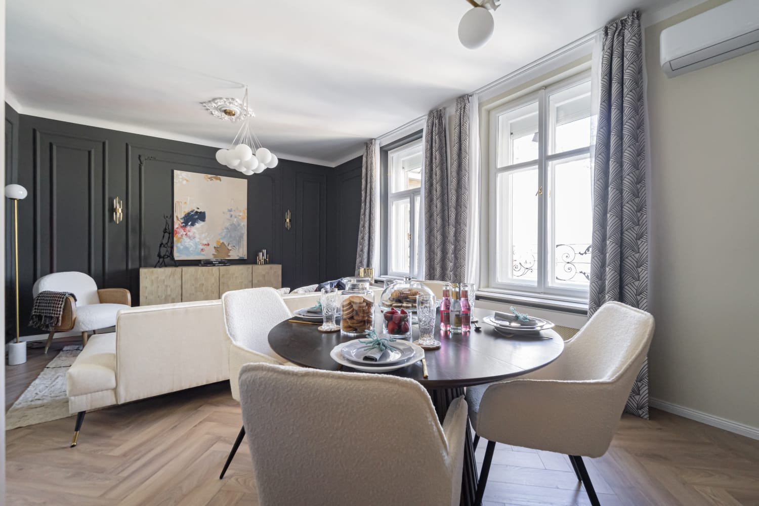 Hungary, 3 Bedrooms Bedrooms, ,2 BathroomsBathrooms,Apartment,For sale,1410