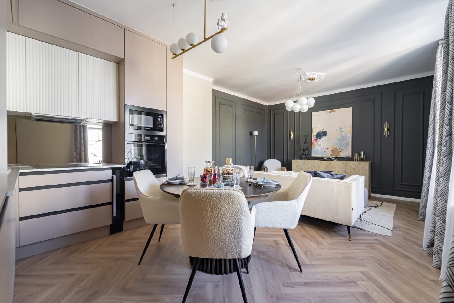 Hungary, 3 Bedrooms Bedrooms, ,2 BathroomsBathrooms,Apartment,For sale,1410