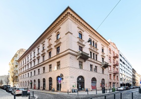 Hungary, 2 Bedrooms Bedrooms, ,2 BathroomsBathrooms,Apartment,For sale,1411