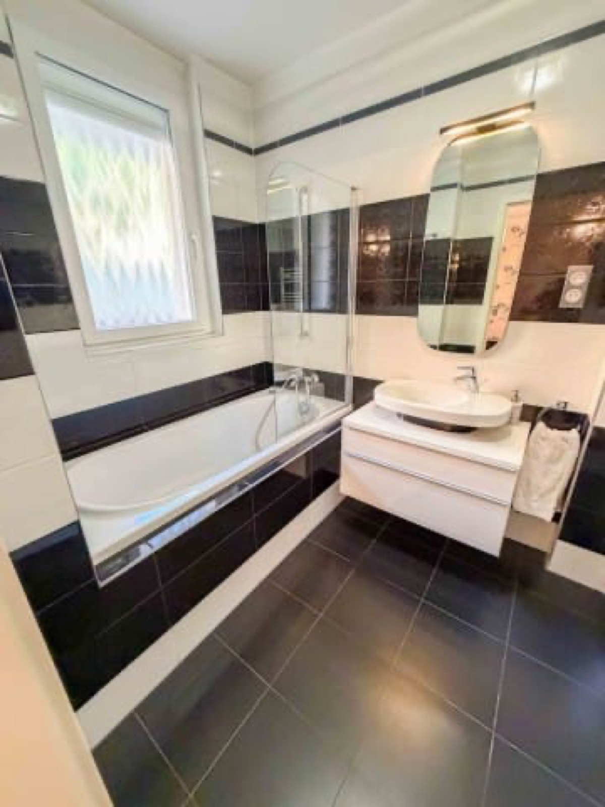 József Nádor tér, 5, Budapest, 3 Bedroom Bedrooms, 4 Room Rooms,3 BathroomBathrooms,Apartment,For sale,József Nádor tér,7,854533