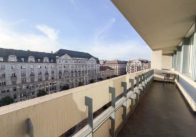 József Nádor tér, 5, Budapest, 3 Bedroom Bedrooms, 4 Room Rooms,3 BathroomBathrooms,Apartment,For sale,József Nádor tér,7,854533 József Nádor tér, 5, Budapest, 3 Bedroom Bedrooms, 4 Room Rooms,3 BathroomBathrooms,Apartment,For sale,József Nádor tér,7,854533