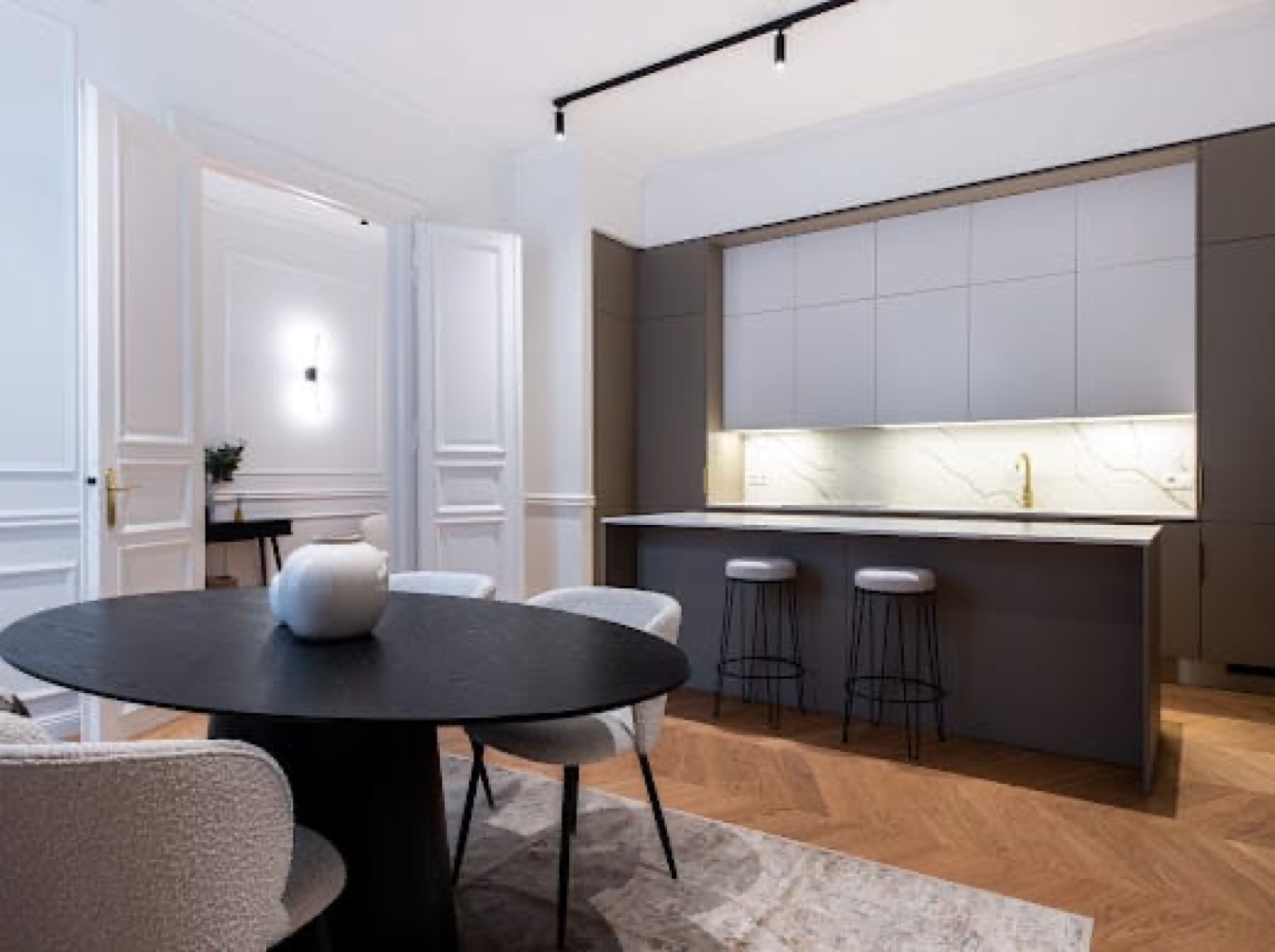 Báthory utca 22, 5, Budapest, 2 Bedroom Bedrooms, 4 Room Rooms,0,Apartment,For sale,Báthory utca 22,2,854534