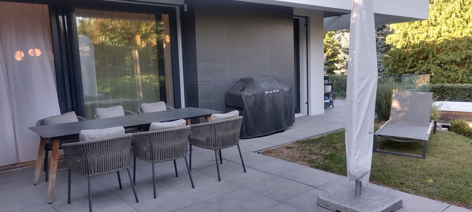 4 Bedroom Bedrooms, 5 Room Rooms,4 BathroomBathrooms,Villa,For sale,0,854535