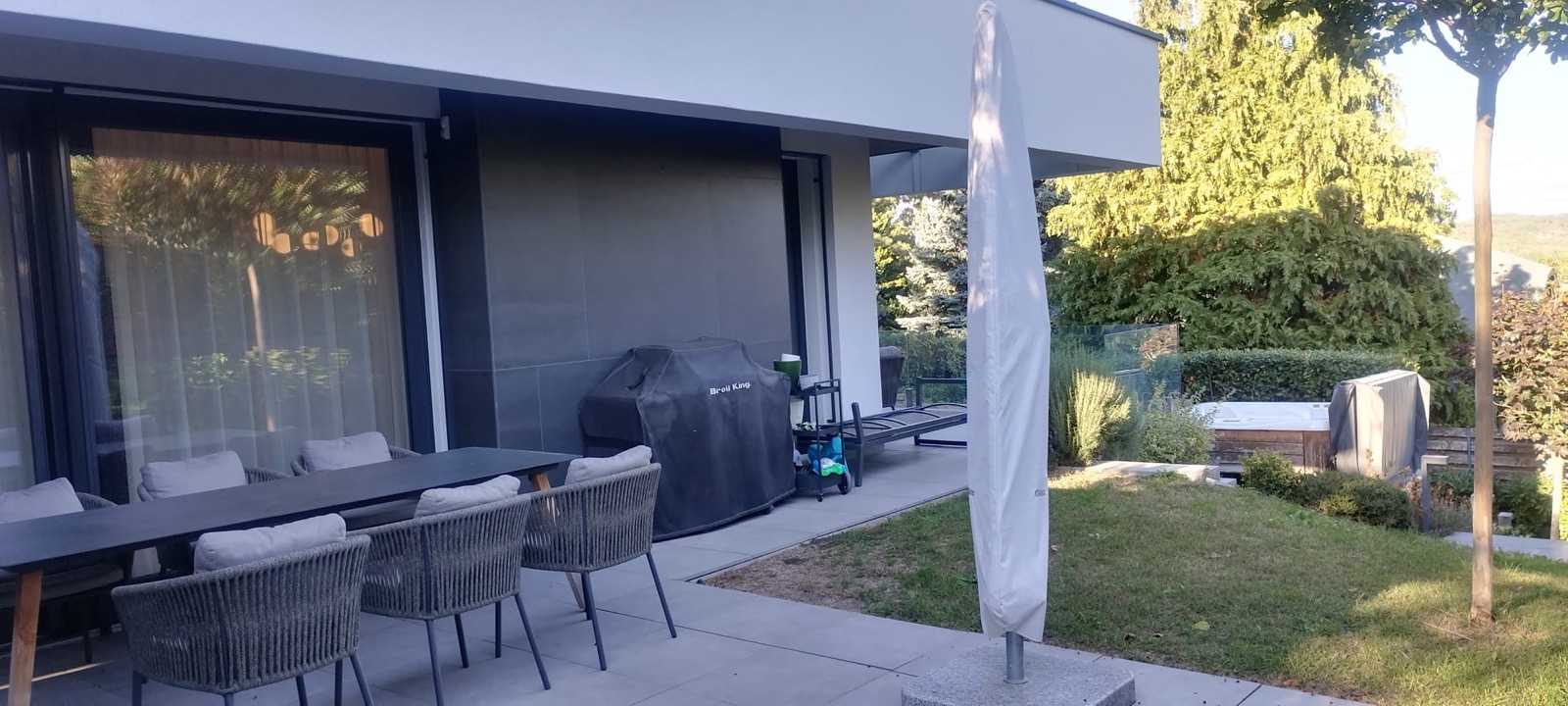 4 Bedroom Bedrooms, 5 Room Rooms,4 BathroomBathrooms,Villa,For sale,0,854535
